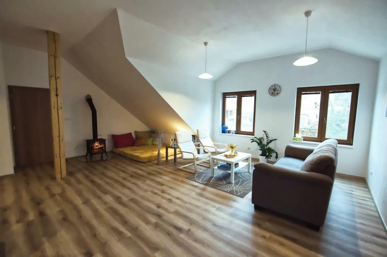 "U Capa" Krasny Apartman V Sedleci Седлец Экстерьер фото