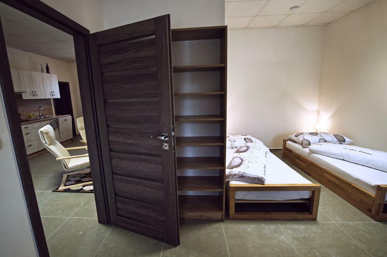 "U Capa" Krasny Apartman V Sedleci Седлец Экстерьер фото