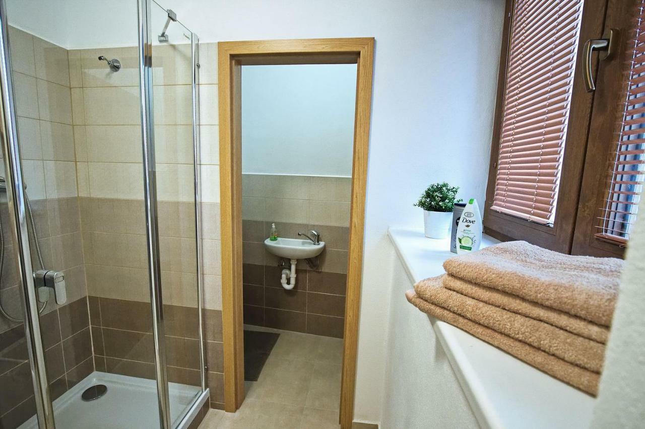 "U Capa" Krasny Apartman V Sedleci Седлец Экстерьер фото